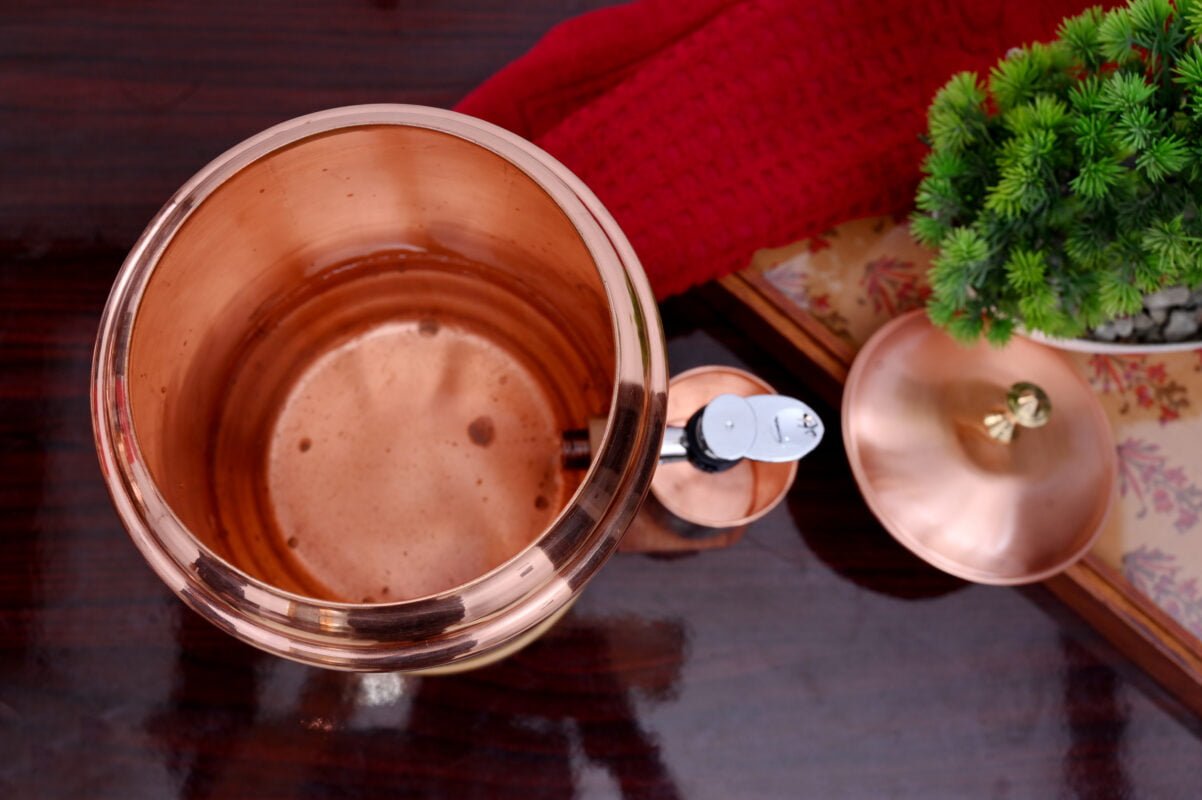 finish : mirror WAVE capacity : 5000 ml weight : 550 Gm sku code : slk-KCT-MW-20005