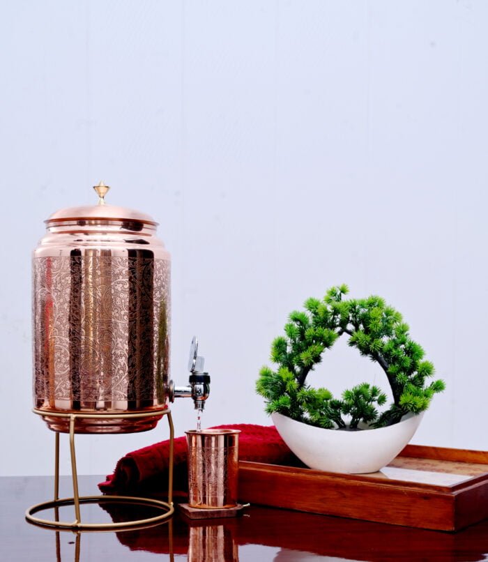 finish : mirror WAVE capacity : 5000 ml weight : 550 Gm sku code : slk-KCT-MW-20005
