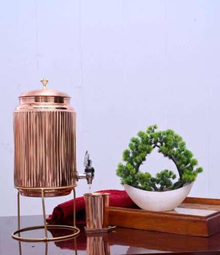 finish : mirror WAVE capacity : 5000 ml weight : 550 Gm sku code : slk-KCT-MW-20005