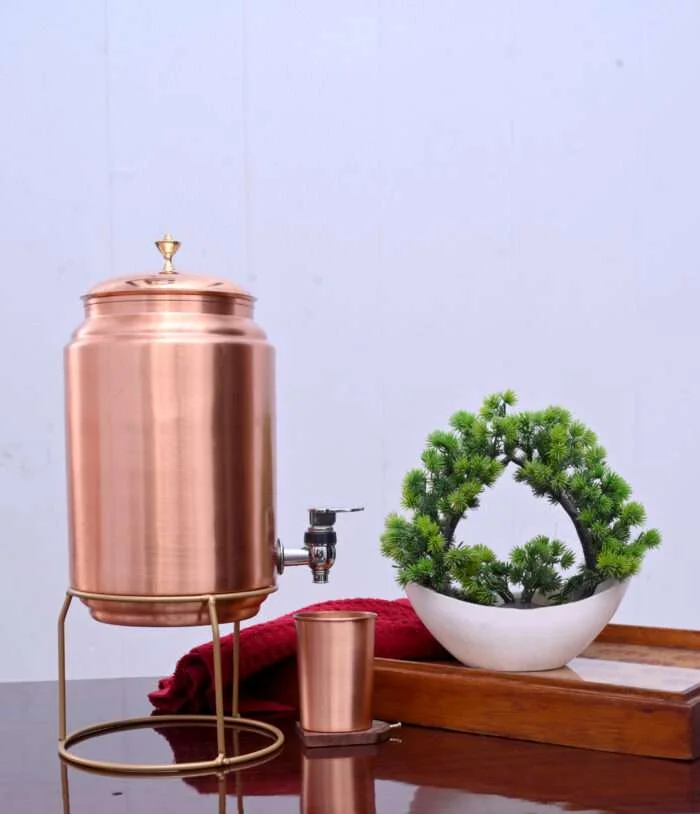 finish : mirror WAVE capacity : 5000 ml weight : 550 Gm sku code : slk-KCT-MW-20005